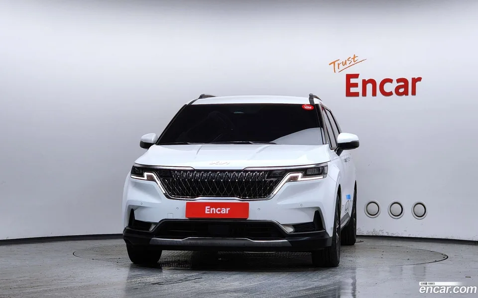 Kia Carnival 9 2023 — thumbnail 3