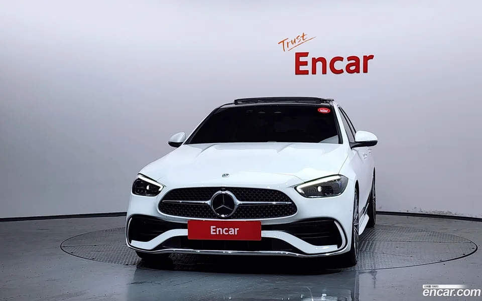 Mercedes-Benz C-Class C300 4MATIC AMG Line 2024 — thumbnail 3