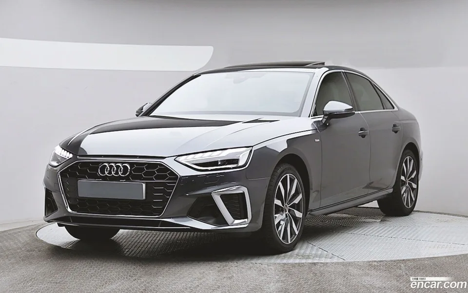 Audi A4 40 TFSI 2023 — photo 1, buy with delivery to Moscow