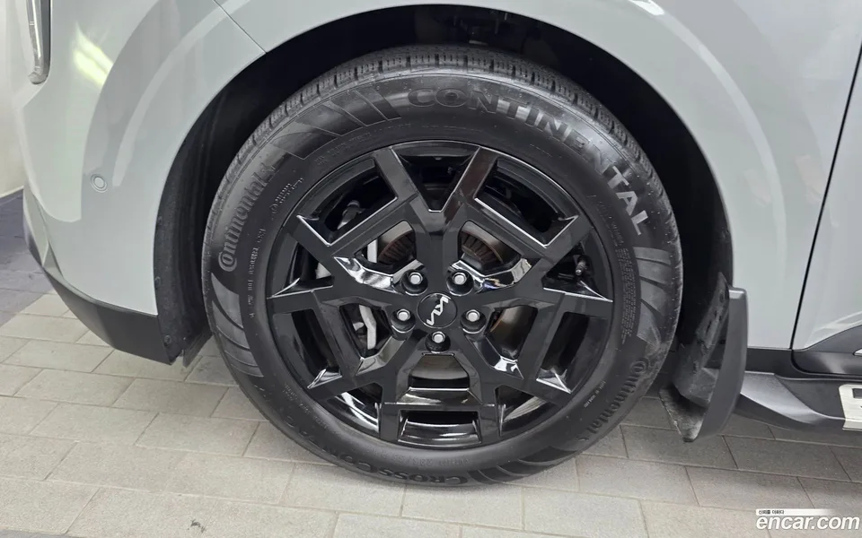 Kia Carnival 9 2024 — thumbnail 2