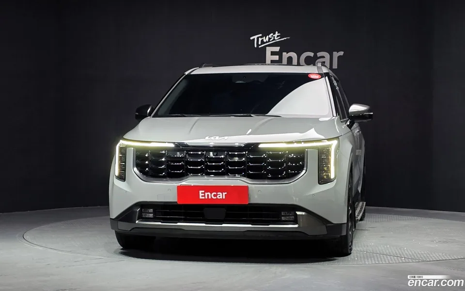 Kia Carnival 9 2024 — thumbnail 3