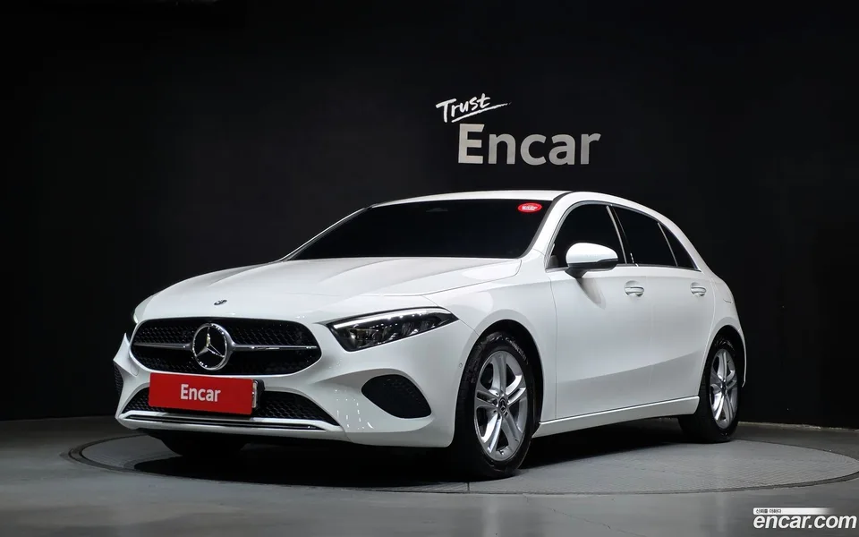 Mercedes-Benz A-Class A220 2023 — photo 1, buy with delivery to Moscow