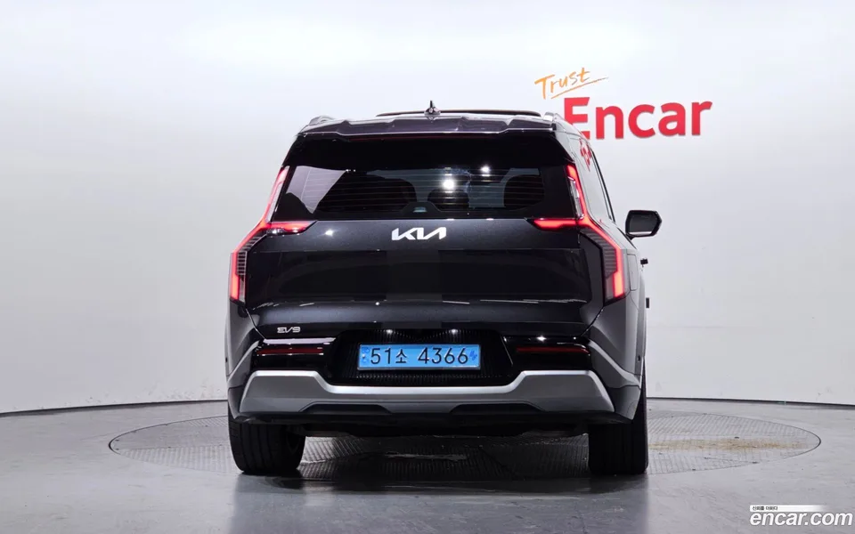 Kia EV9 4WD 2023 — thumbnail 4