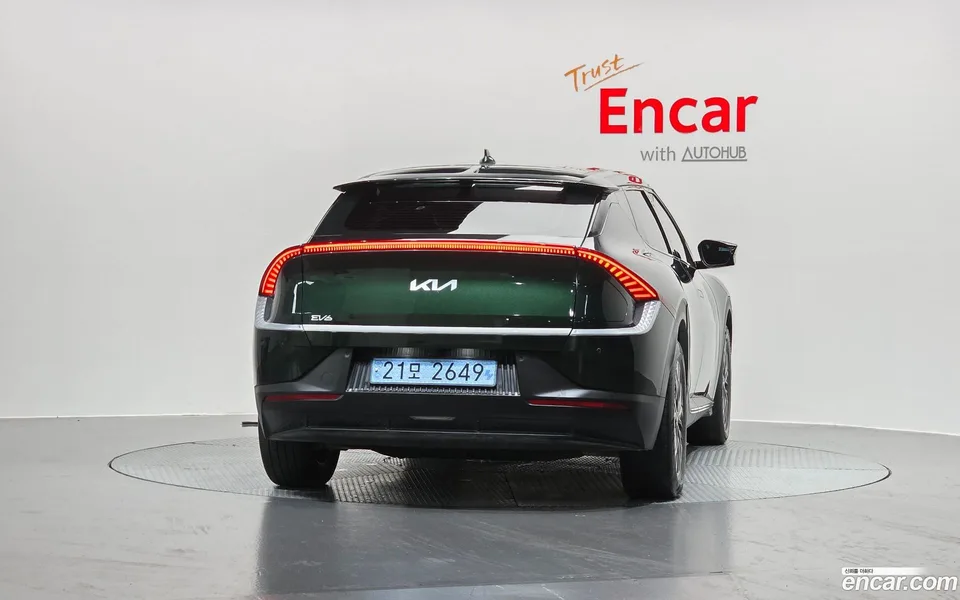 Kia EV6 2023 — thumbnail 4
