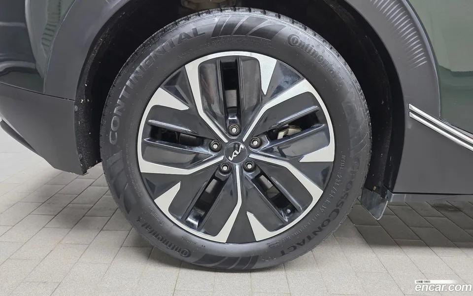 Kia EV6 2023 — thumbnail 5