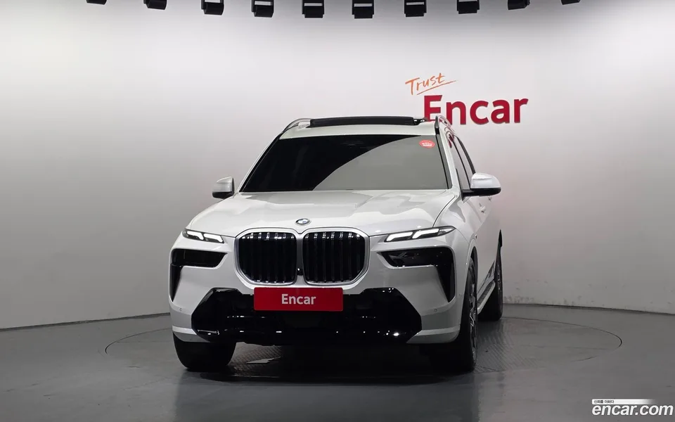 BMW X7 xDrive 40i M 7 2024 — thumbnail 3