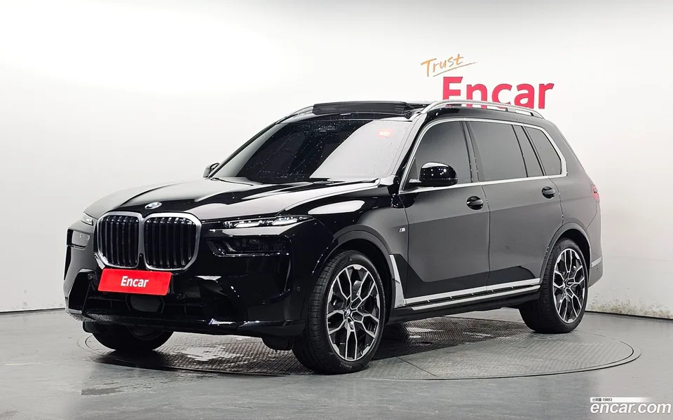 BMW X7 xDrive 40d M 6 2025 — photo 1, buy with delivery to Moscow