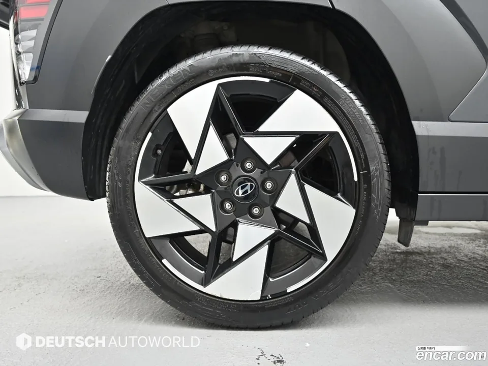 Hyundai Kona 2.0 2WD 2023 — thumbnail 2