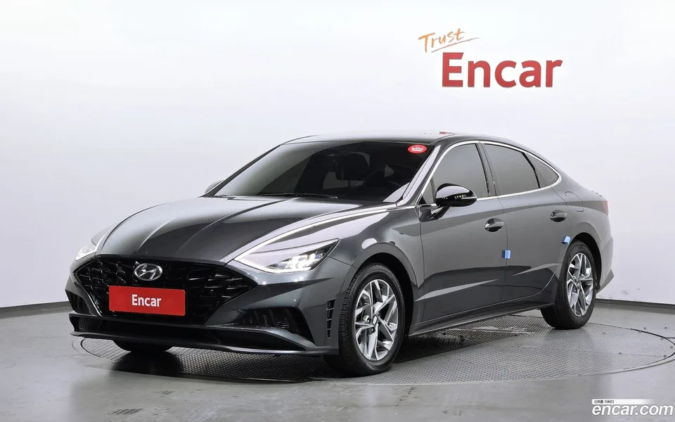 Hyundai Sonata 2.0 2022 — photo 1, buy with delivery to Moscow