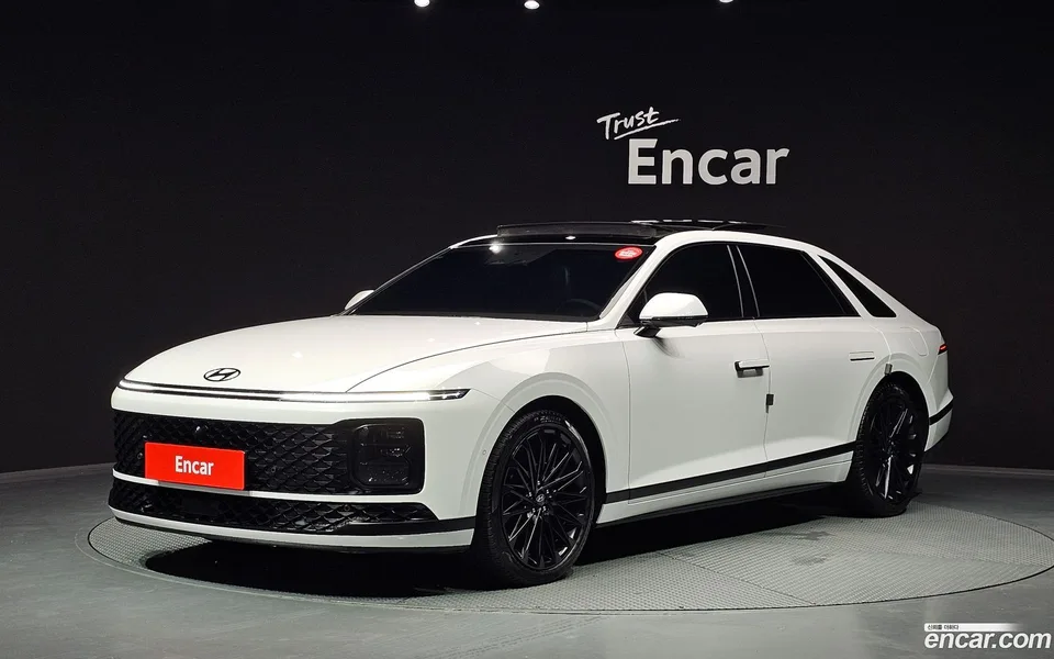 Hyundai Grandeur Hybrid 2024 — photo 1, buy with delivery to Moscow