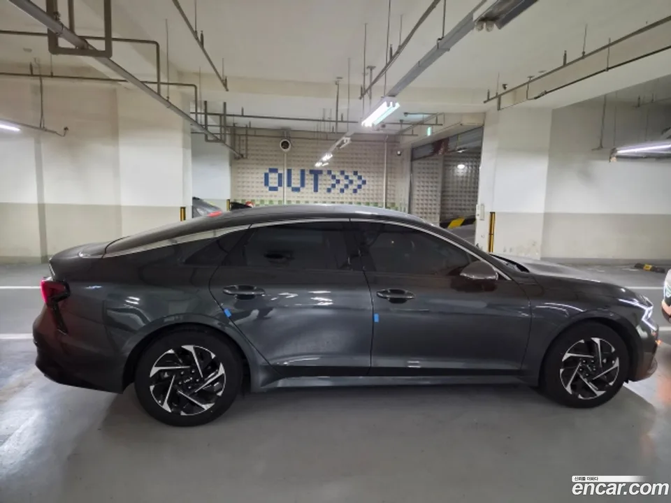 Kia K5 Hybrid 2025 — thumbnail 3