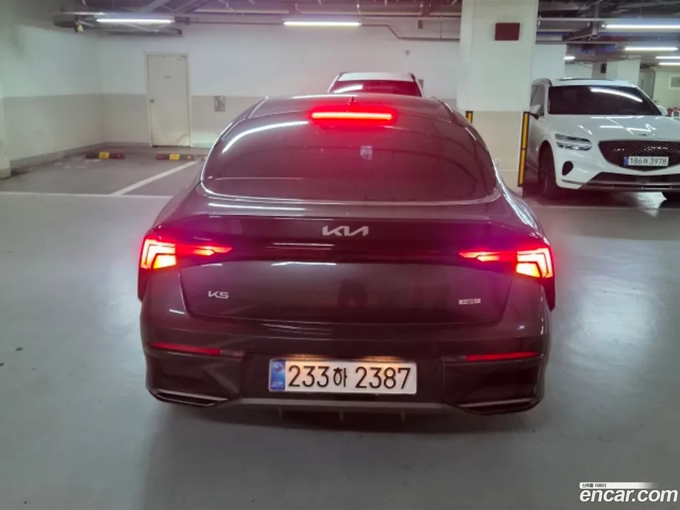 Kia K5 Hybrid 2025 — thumbnail 4