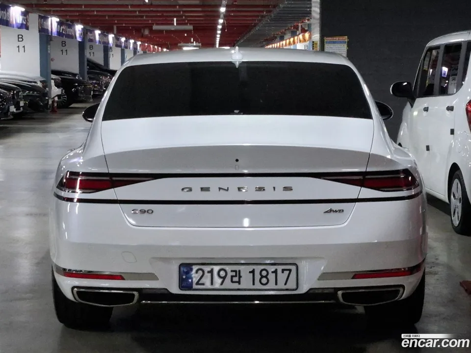 Genesis G90 3.5 e-S/C AWD 2023 — thumbnail 4