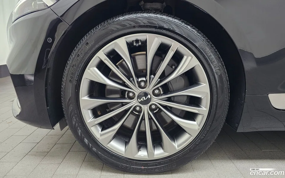 Kia K9 3.8 GDI AWD 2023 — thumbnail 2