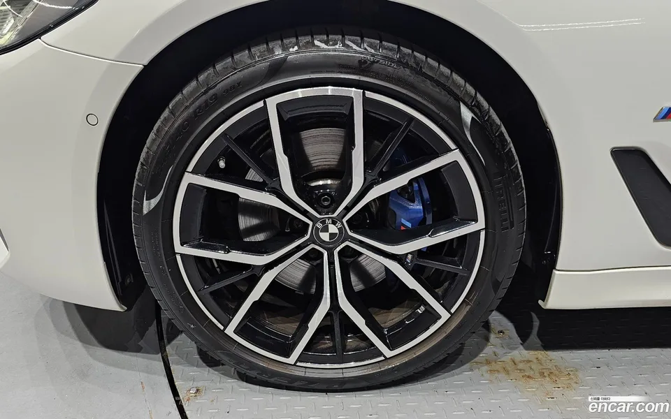 BMW 5 Series 530i M 2022 — thumbnail 2