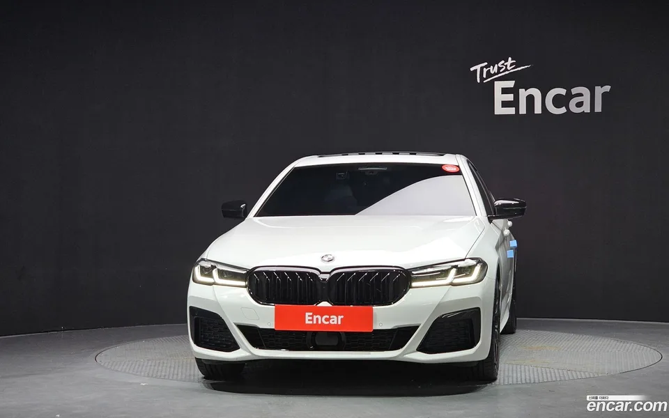 BMW 5 Series 530i M 2022 — thumbnail 3