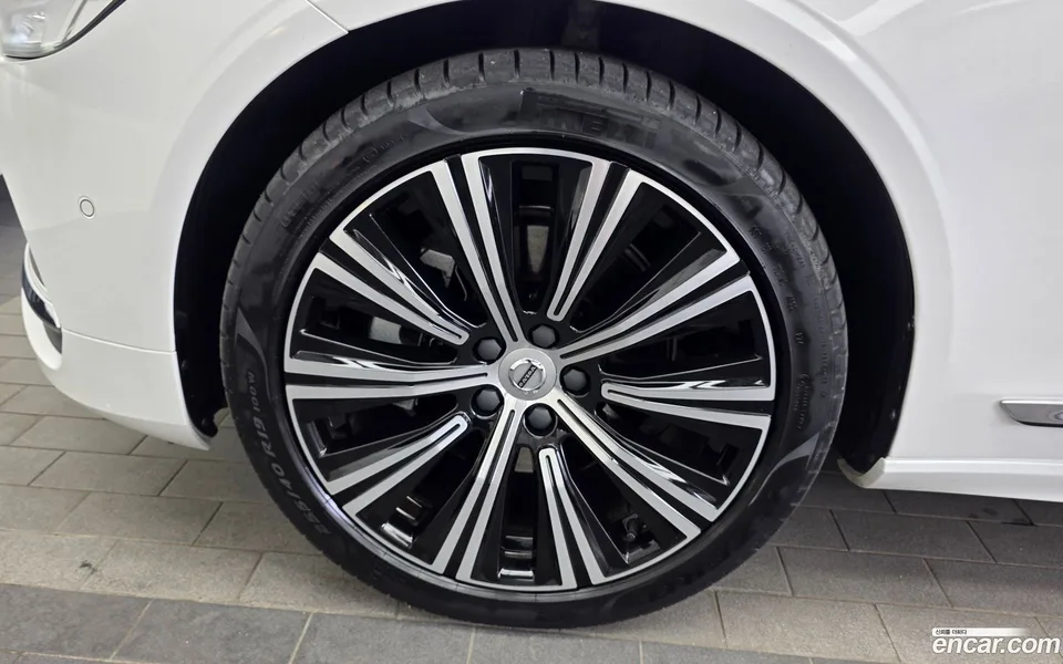 Volvo S90 B5 2023 — thumbnail 2