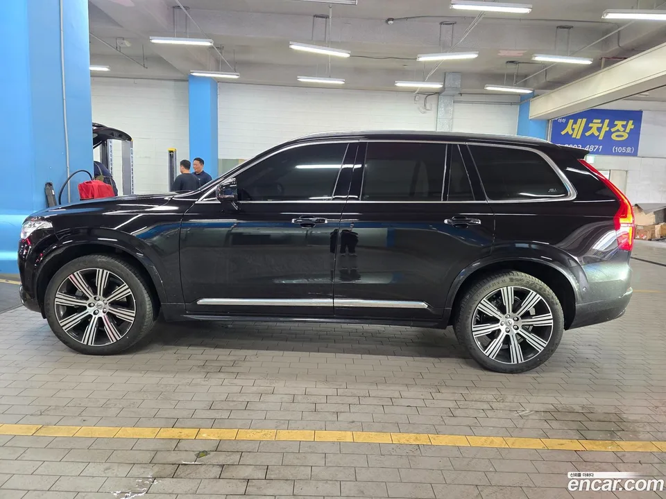 Volvo XC90 B6 2023 — thumbnail 5