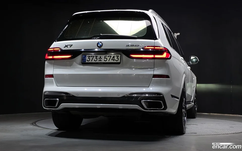 BMW X7 xDrive 40i M 6 2023 — миниатюра 4