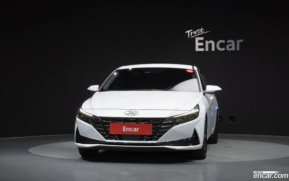 Hyundai Avante Hybrid 2022 — thumbnail 3