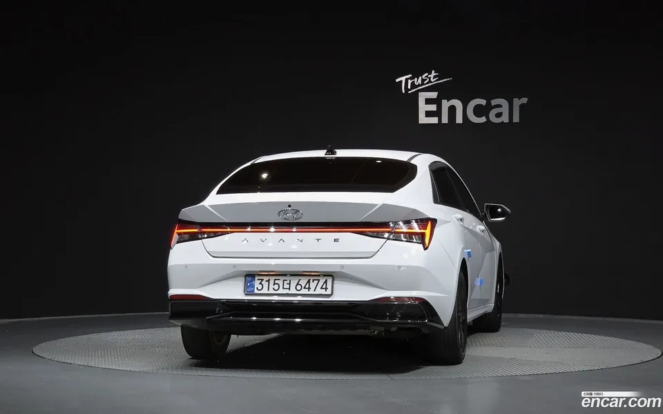 Hyundai Avante Hybrid 2022 — thumbnail 4