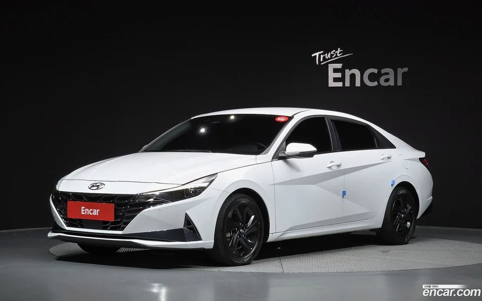 Hyundai Avante Hybrid 2022 — photo 1, buy with delivery to Moscow