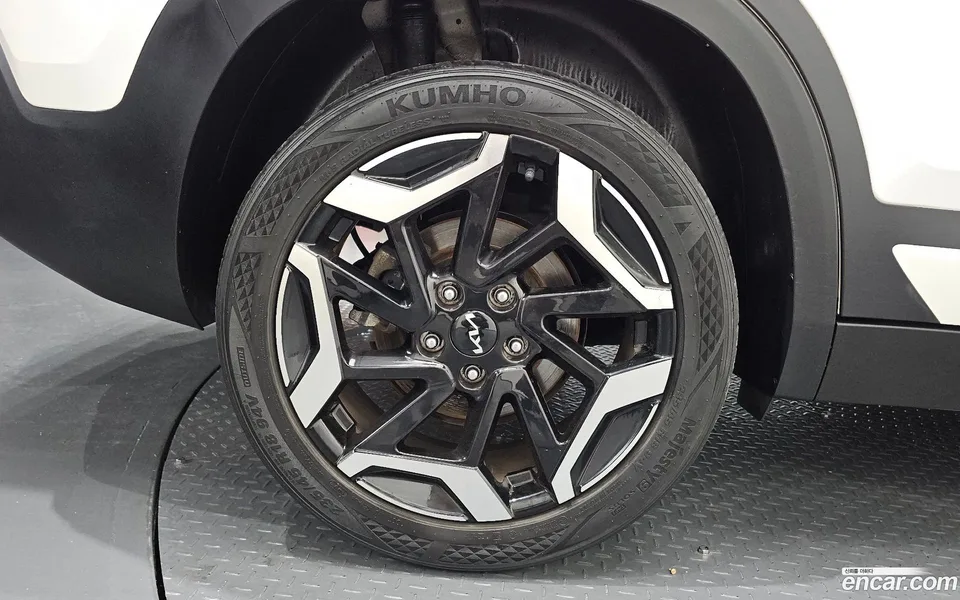 Kia Seltos 1.6 2WD 2023 — thumbnail 2