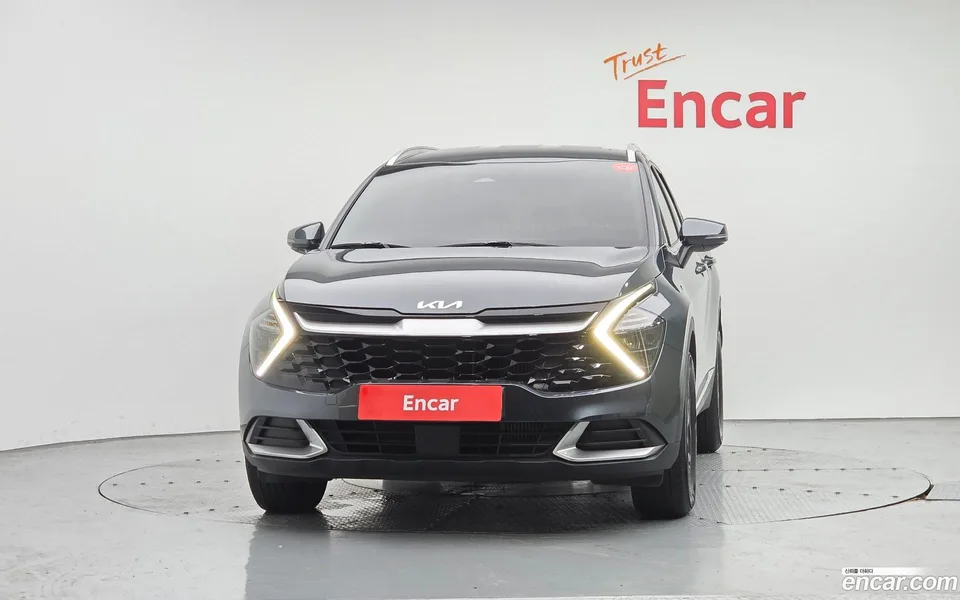 Kia Sportage 2.0 2WD 2023 — миниатюра 3