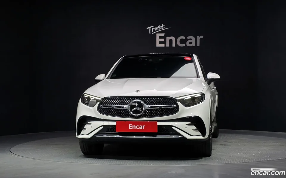 Mercedes-Benz GLC-Class GLC300 4MATIC 2024 — thumbnail 3