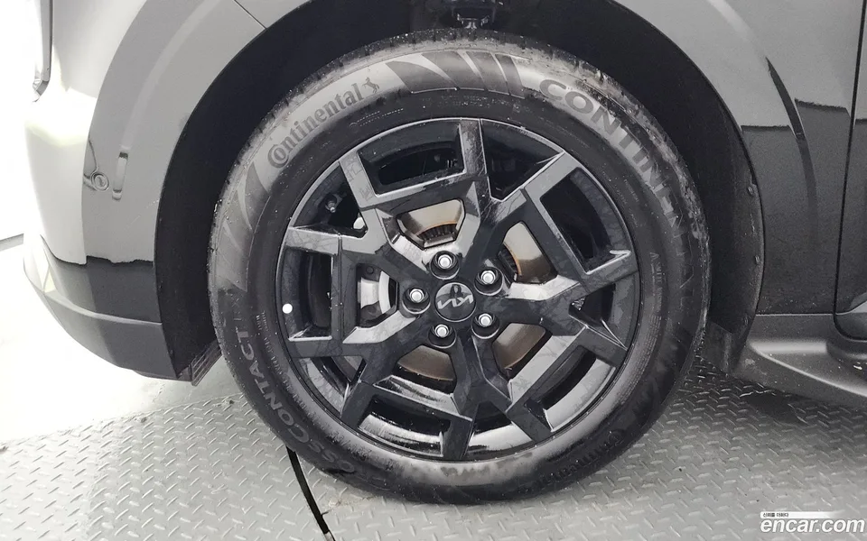 Kia Carnival HEV 9 X Line 2026 — thumbnail 2