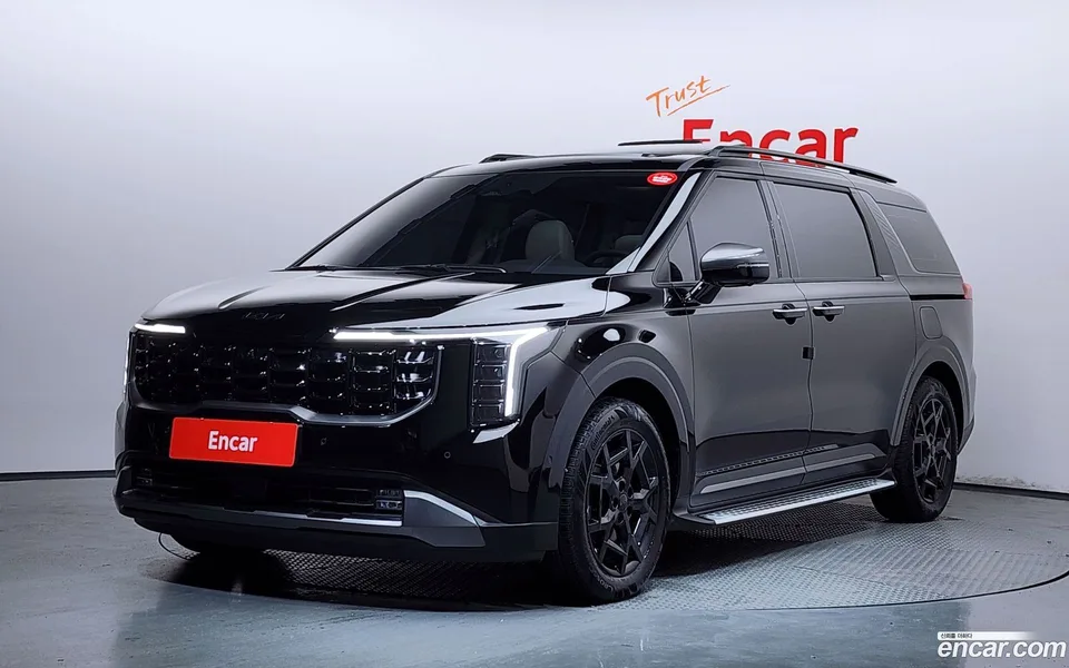 Kia Carnival HEV 9 X Line 2026 — photo 1, buy with delivery to Moscow