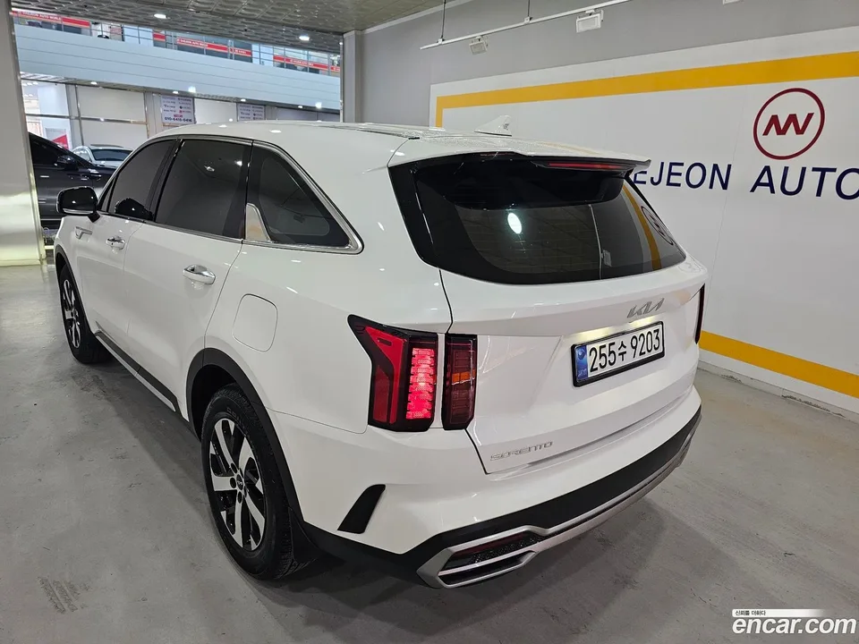 Kia Sorento 2.5T 2WD 2023 — thumbnail 5