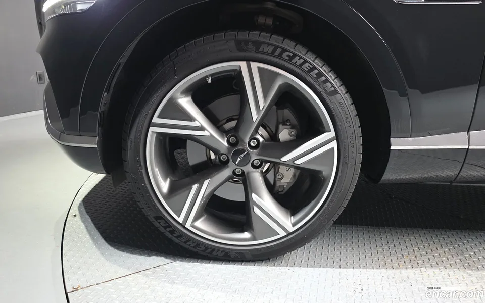 Genesis GV80 2.5T 2WD 2023 — thumbnail 2