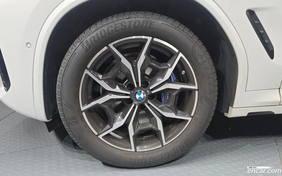 BMW X3 xDrive 20i M 2024 — thumbnail 2