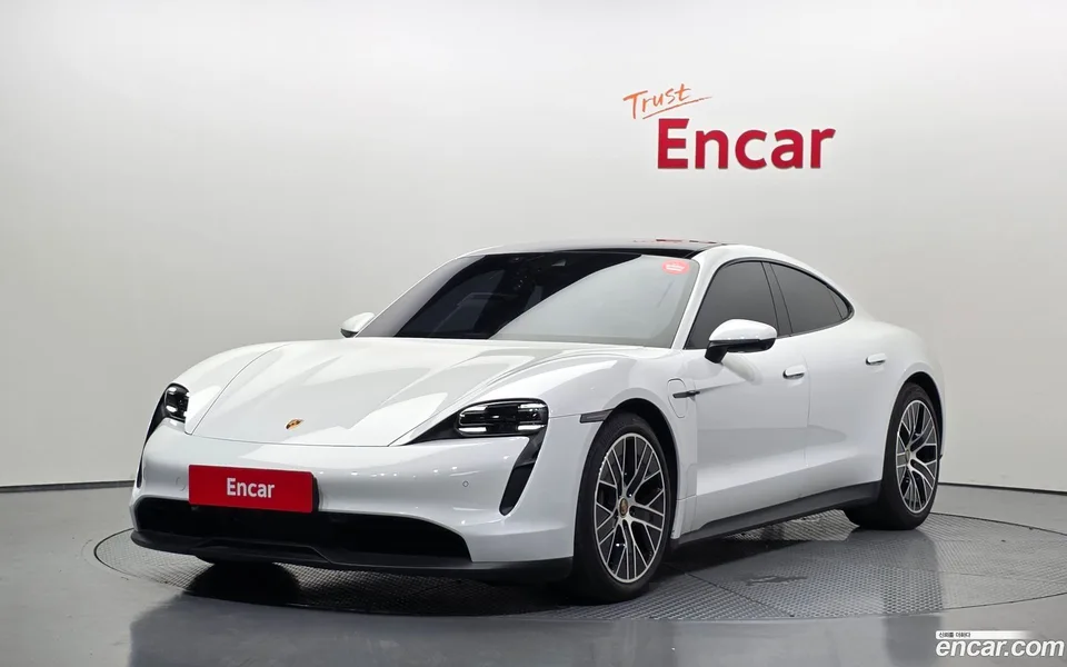 Porsche Taycan 2022 — photo 1, buy with delivery to Moscow