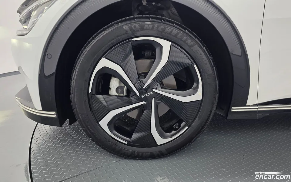 Kia EV6 2022 — thumbnail 2