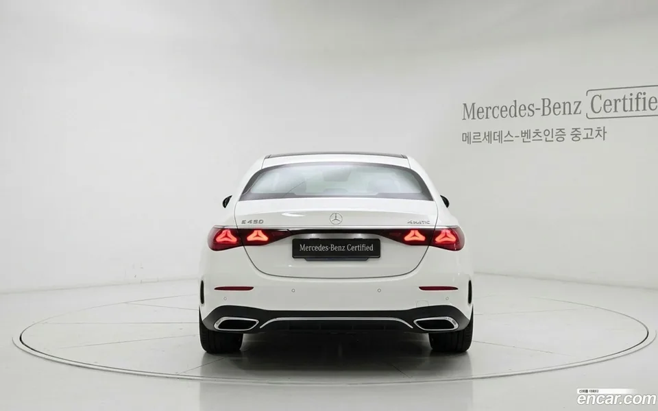 Mercedes-Benz E-Class E450 4MATIC 2025 — thumbnail 3