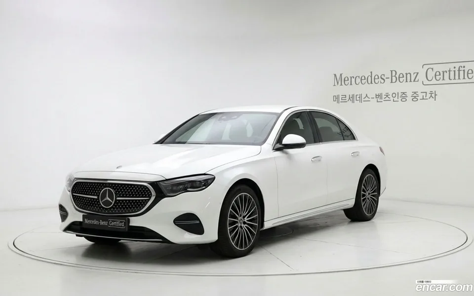 Mercedes-Benz E-Class E450 4MATIC 2025 — photo 1, buy with delivery to Moscow