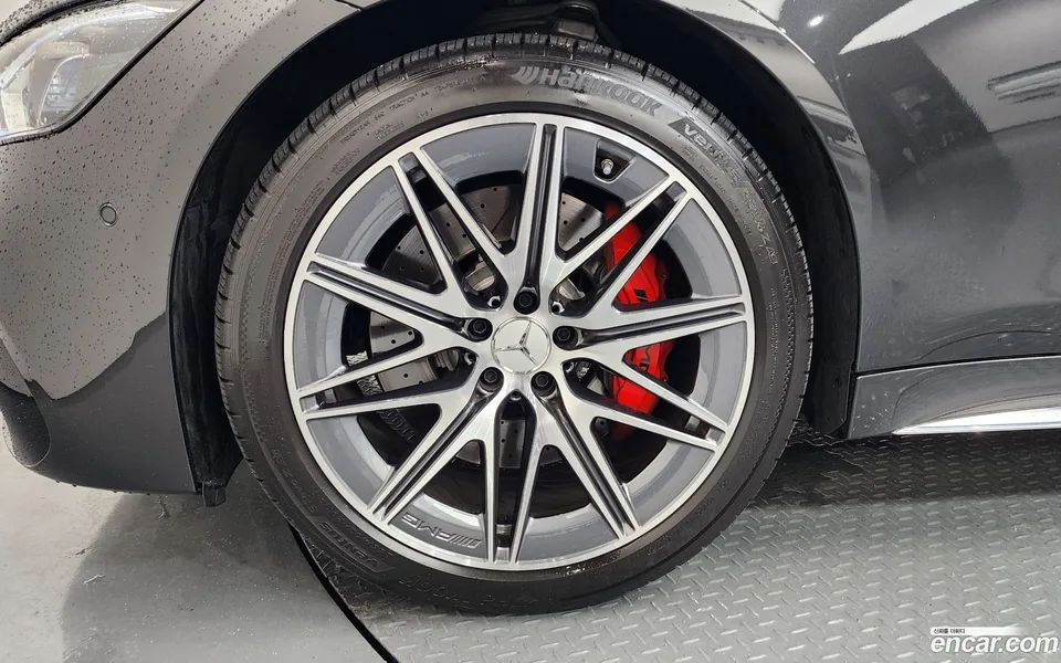Mercedes-Benz AMG GT 4 43 4MATIC+ 2024 — thumbnail 2