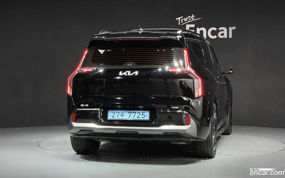 Kia EV9 4WD 2023 — thumbnail 4