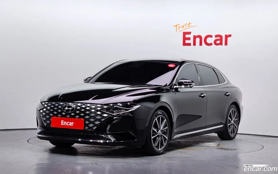 Hyundai Grandeur IG 2.5 2022 — photo 1, buy with delivery to Moscow