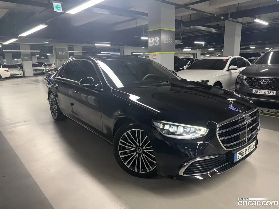 Mercedes-Benz S-Class S350 d 2022 — thumbnail 2