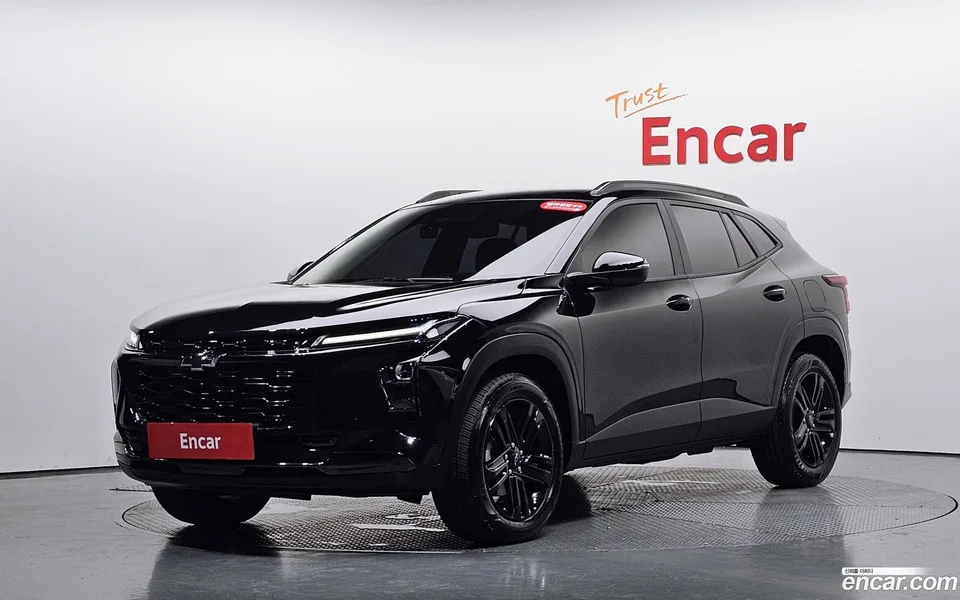 Chevrolet Trax Crossover 1.2 ACTIV 2023 — photo 1, buy with delivery to Moscow