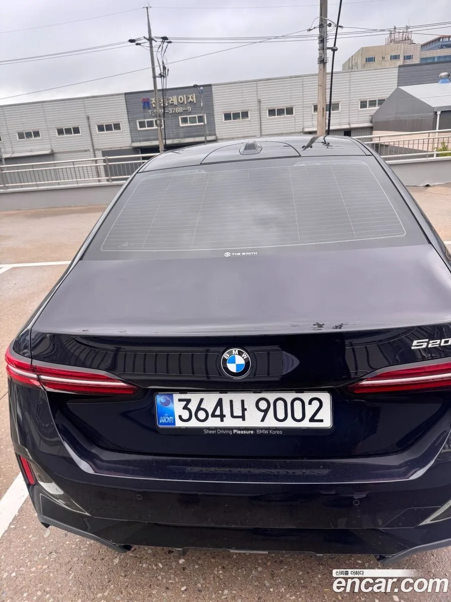 BMW 5 Series 520i M 2026 — thumbnail 4
