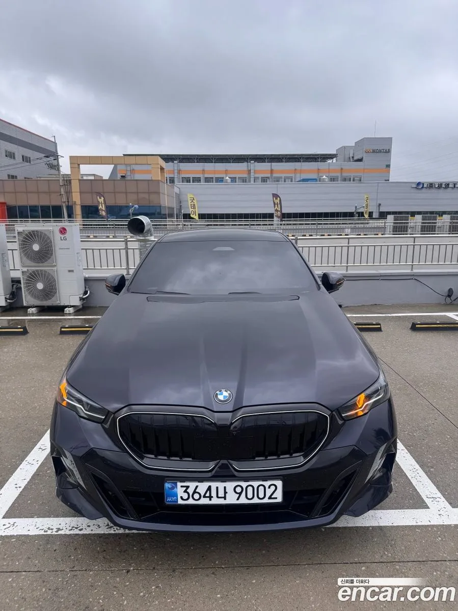 BMW 5 Series 520i M 2026 — photo 1, buy with delivery to Moscow