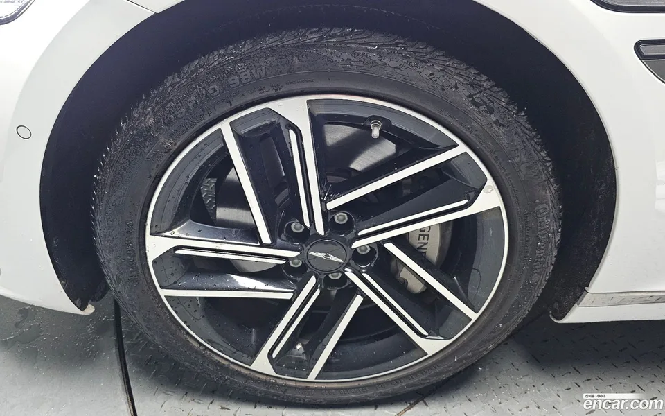 Genesis G80 2.5 AWD 2024 — thumbnail 2