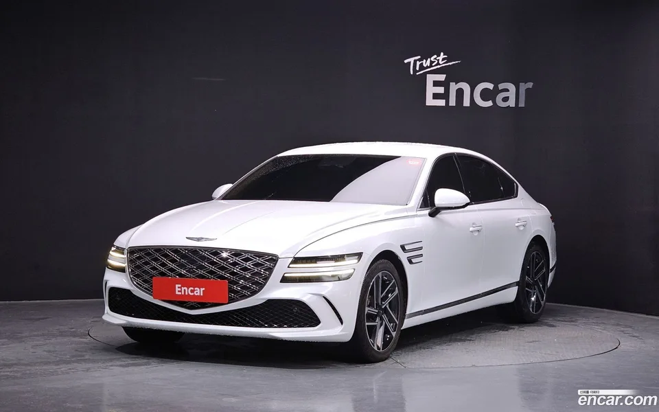 Genesis G80 2.5 AWD 2024 — photo 1, buy with delivery to Moscow