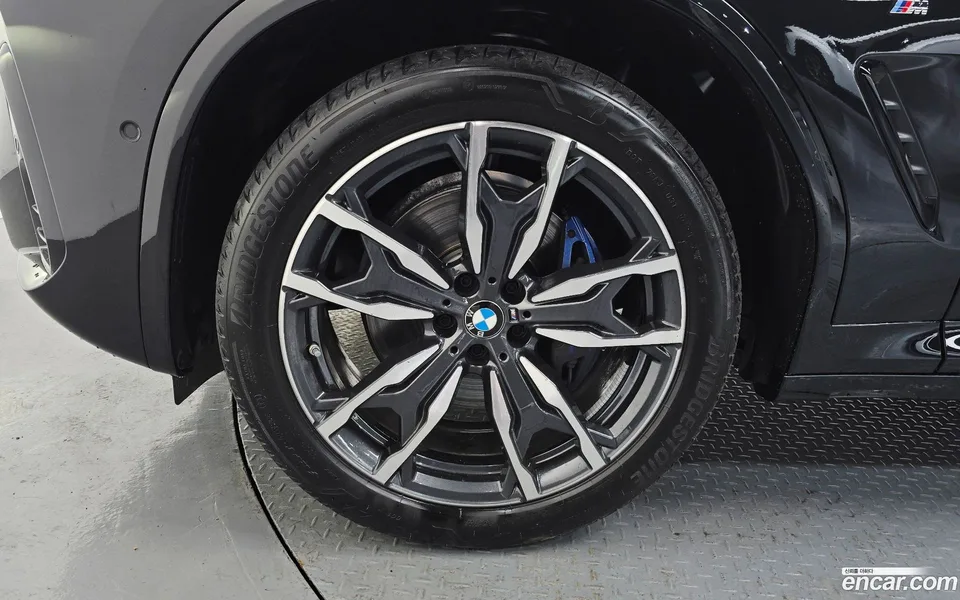 BMW X4 xDrive20i M 2025 — thumbnail 2
