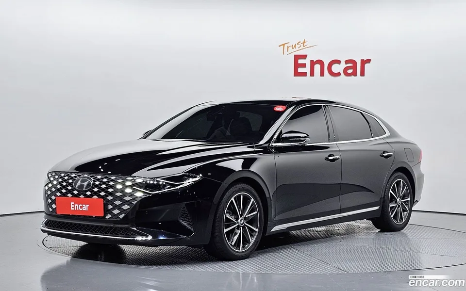 Hyundai Grandeur IG 2.5 2022 — photo 1, buy with delivery to Moscow