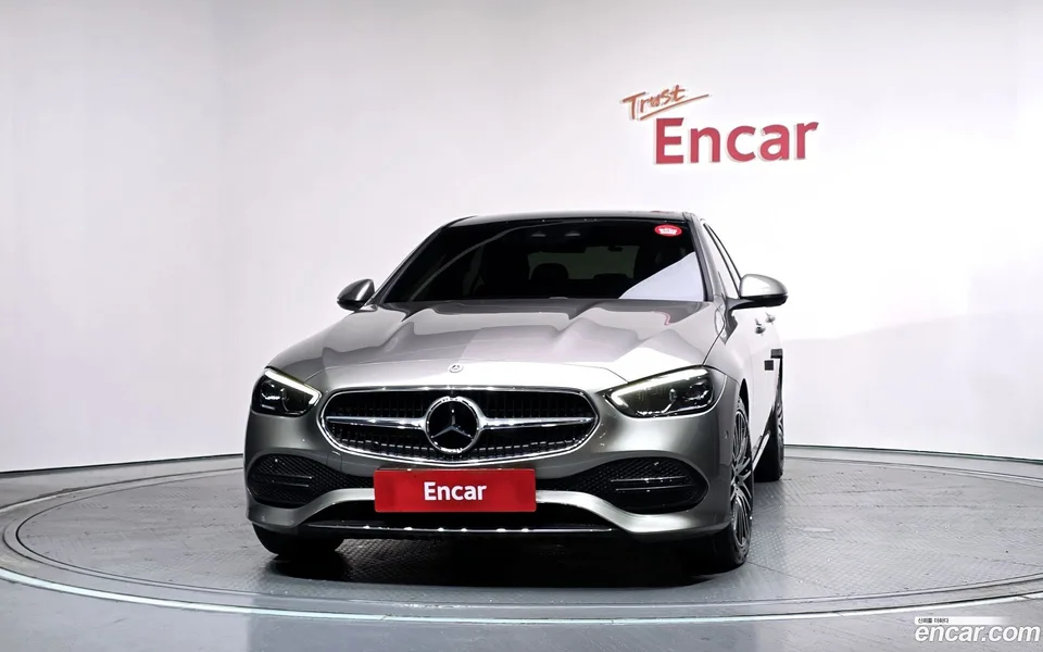 Mercedes-Benz C-Class C300 4MATIC 2024 — thumbnail 3